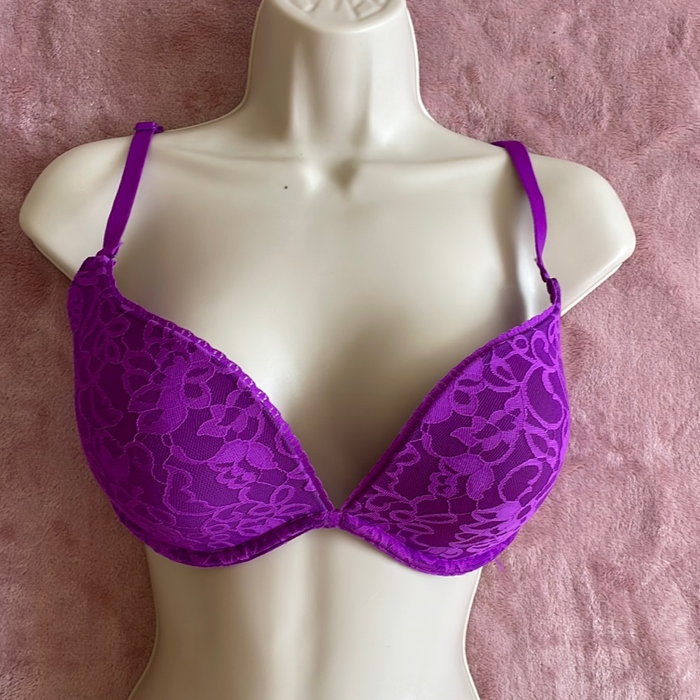 Sexy Little Things purple push-up bra. Size 36D. New